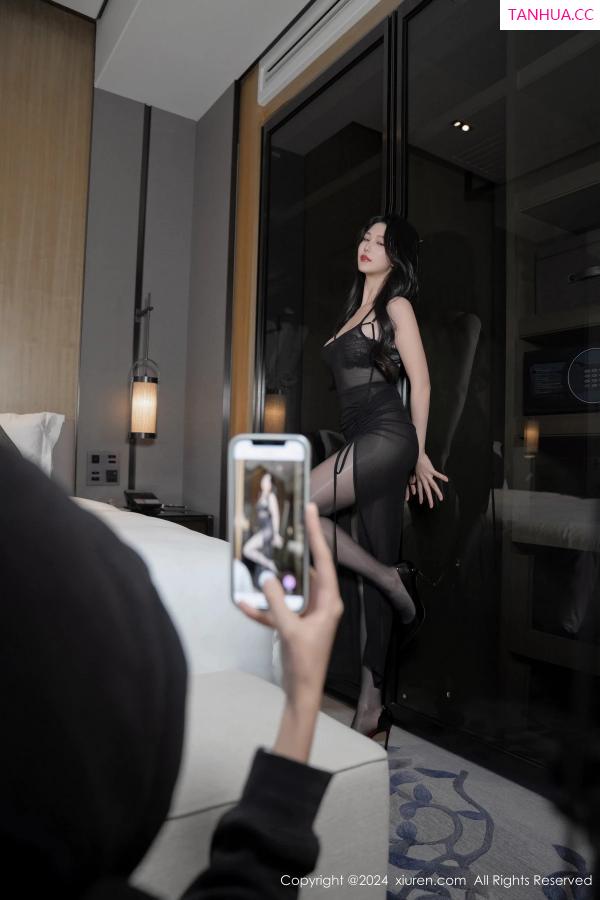 陈若依 抖娘利世 [XiuRen]高清写真图 2024.03.07 No.8193 利世 黑丝美腿第11张图片